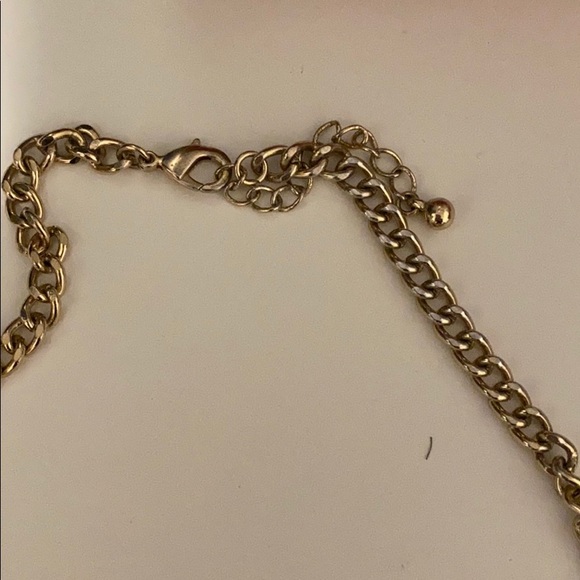 A bundle of 2 chunky necklaces! 😍 - Picture 3 of 6